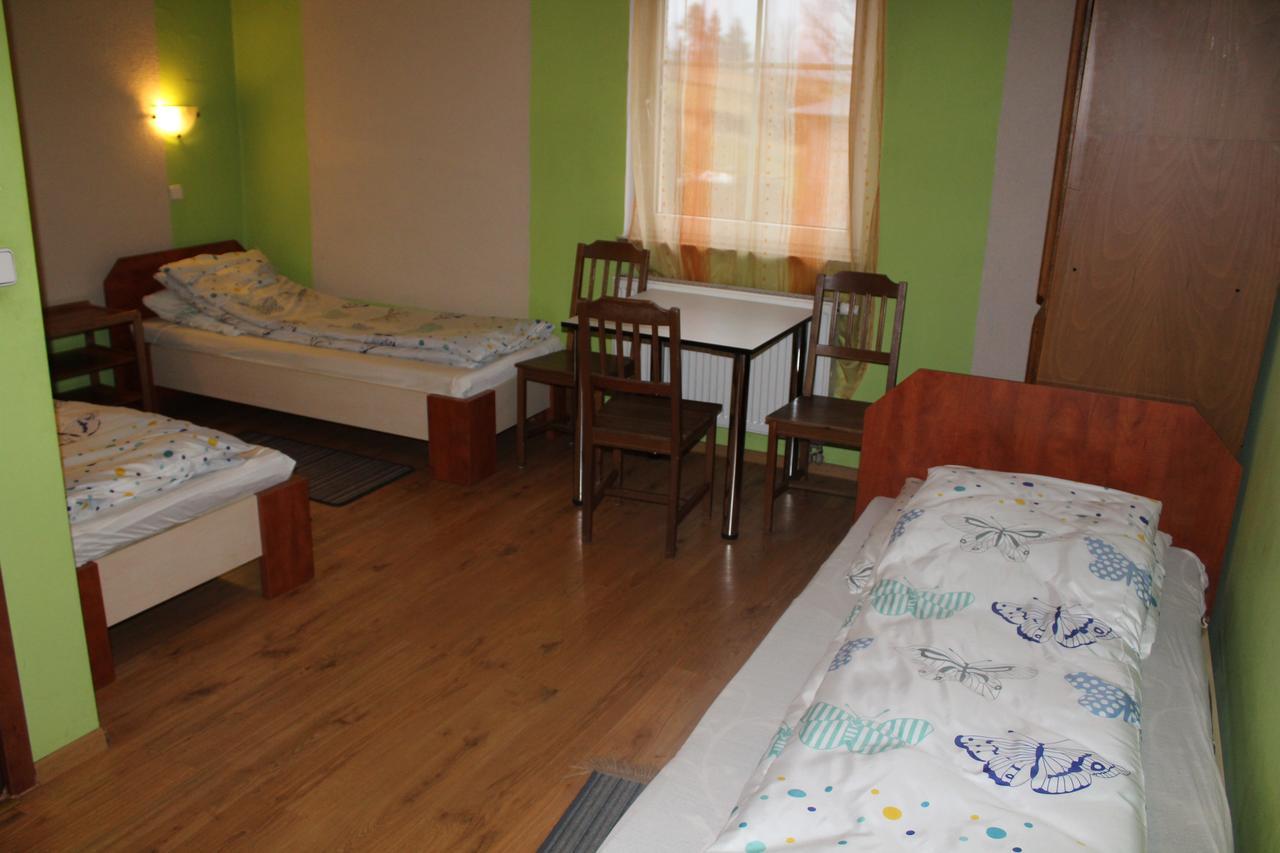 Zagroda Agroturystyczna Wiecha Mieroszow Exterior photo
