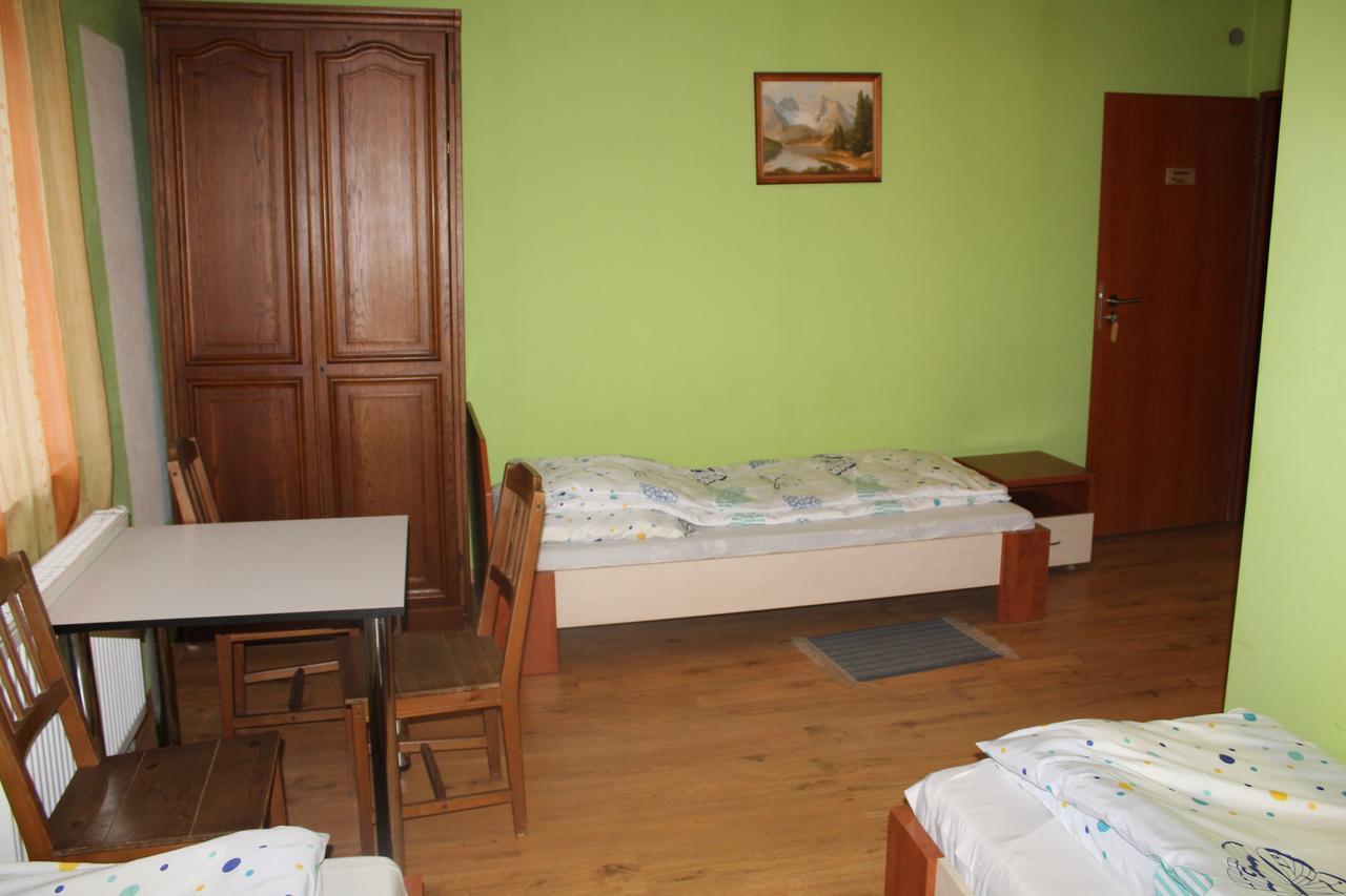 Zagroda Agroturystyczna Wiecha Mieroszow Exterior photo