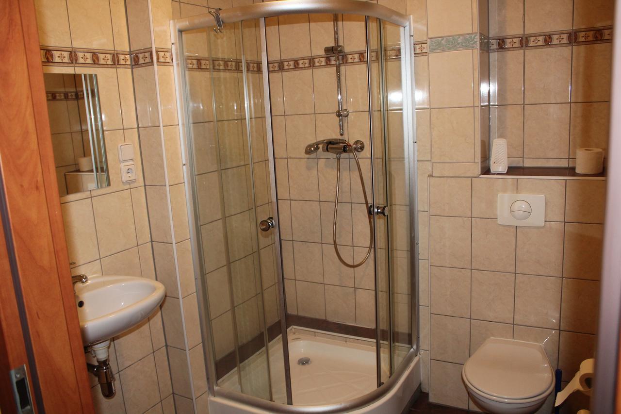 Zagroda Agroturystyczna Wiecha Mieroszow Exterior photo