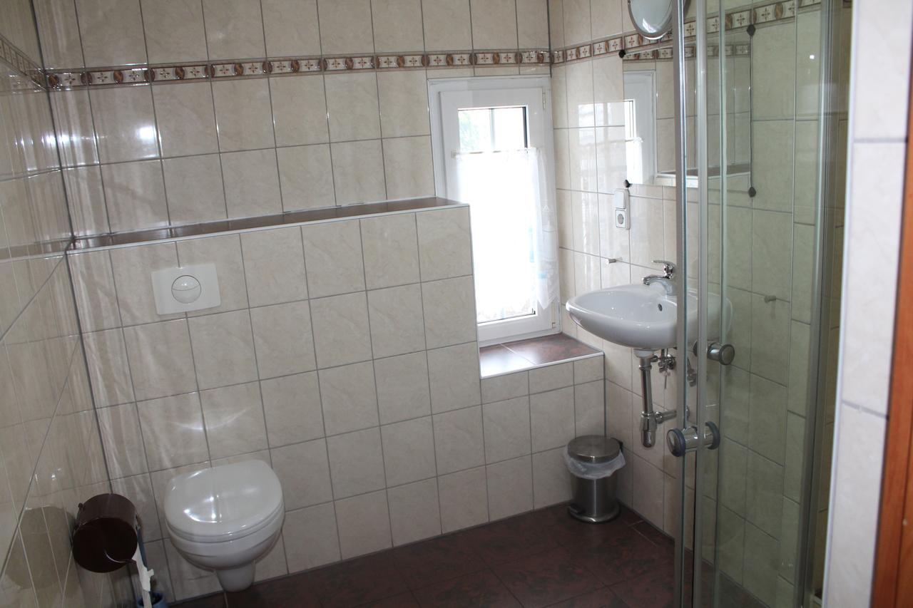 Zagroda Agroturystyczna Wiecha Mieroszow Exterior photo